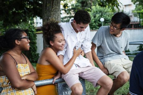 4 students together_ friends_ diversity_France_Toulouse.jpg