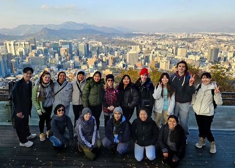 seoul student group at city wall overlook