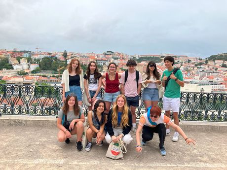 lisbon_city-tour_group.jpg