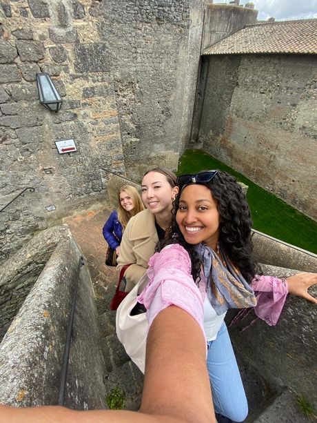 Rome female students selfie