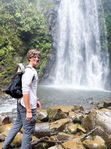 monteverde-male-student-backpack-el-tigre-waterfall