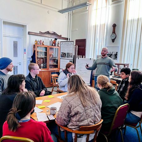 edinburgh-students-small-lecture