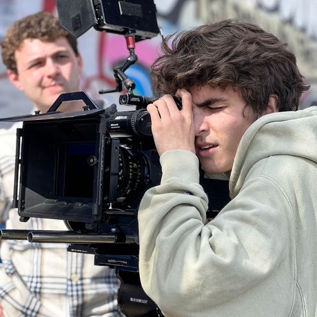 prague-student-with-camera