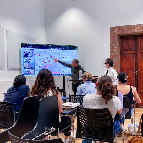 rome-guest-lecture-classroom-monitor