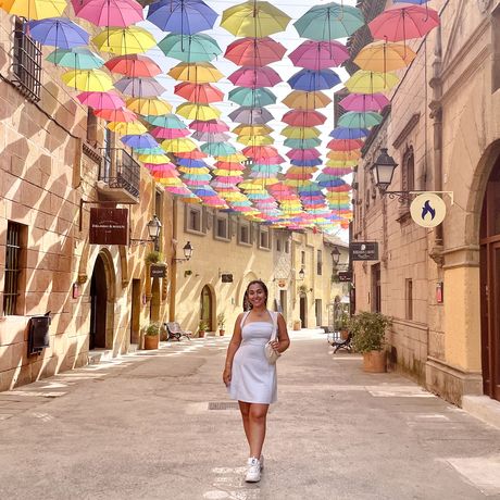 barcelona-hssa-student-umbrella-canopy