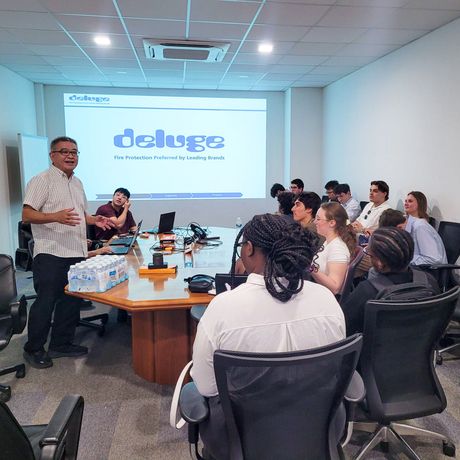 singapore-students-visiting-company