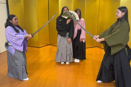 kyoto_students-pose-in-costume-after-samurai-kenbu-event.jpg