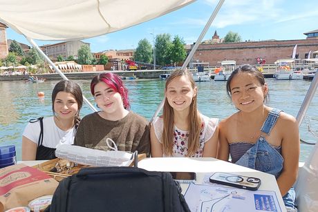 toulouse_boat-ride.jpg