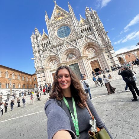 florence-female-student-siena-cathedral