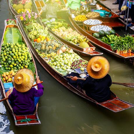 bangkok-damnoen-saduak-floating-market-produce-vendors