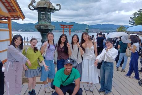 hssa-kyoto-lc-students-with-pl-module-1.jpeg