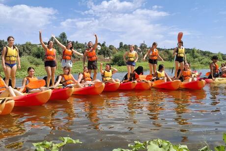 hssa-lisbon-students-in-kayaks.jpg
