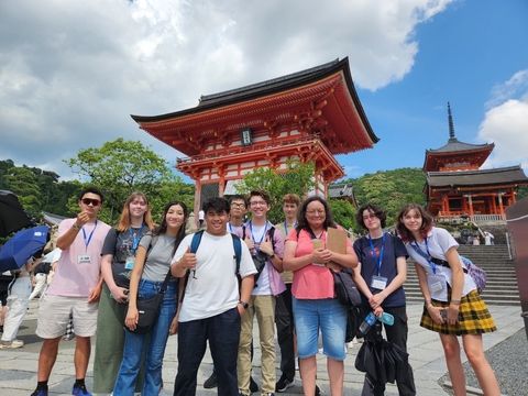 Japanese high school summer abroad students