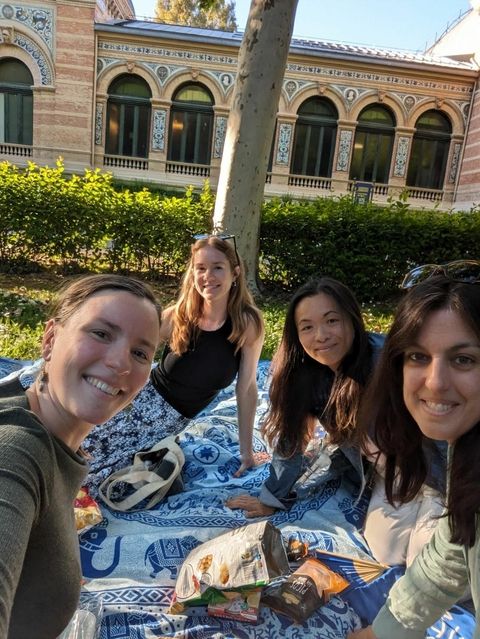 Annie Cheng in Retiro Park with CIEE TEFL folks