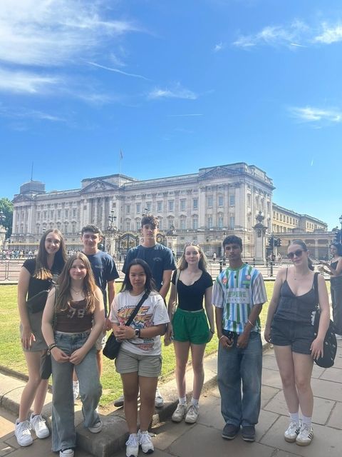 students at buckingham