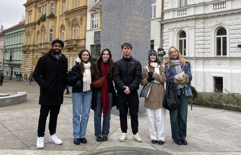 prague study abroad students tour