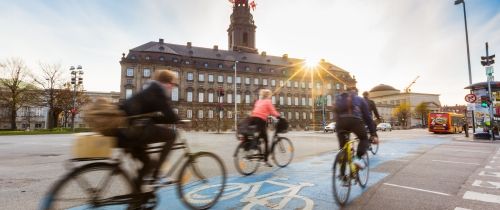 People rides bikes in Copenhagen