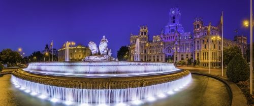 madrid fountains at night