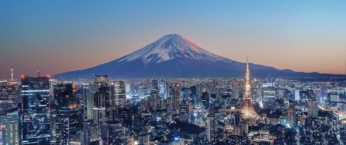 tokyo-dusk-lit-buildings-fuji.
