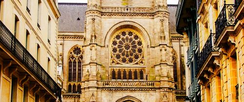 renanes-cathedral-window