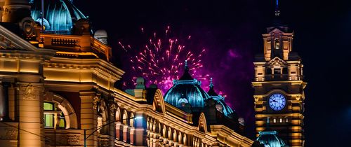 melbourne-flinders-street-station-fireworks