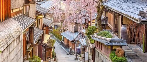 kyoto-s-historic-higashiyama-ward.jpg
