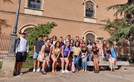 student group abroad in alcala de henares