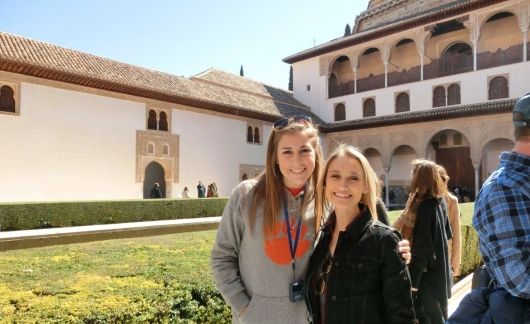 two students in alicante study abroad summer program