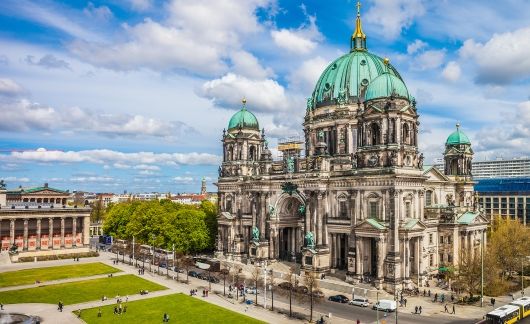 berlin-cathedral-sky