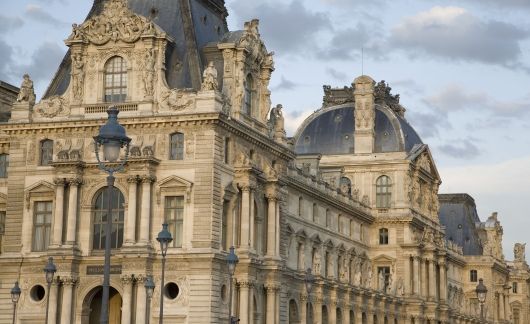 Paris Louvre exterior
