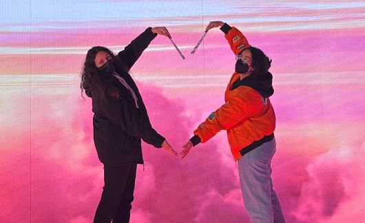 seoul mates abroad pink background heart