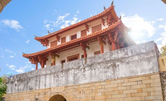 taiwan wall city building red temple