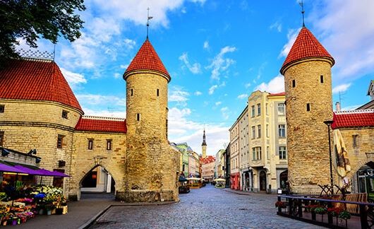 Tallinn old town square