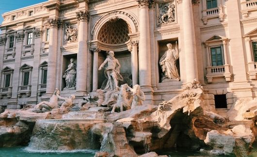 trevi fountain in rome italy