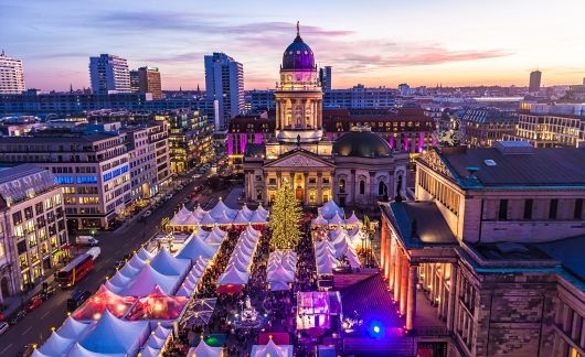 berlin nighttime plaza