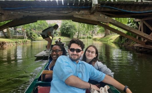 london students float