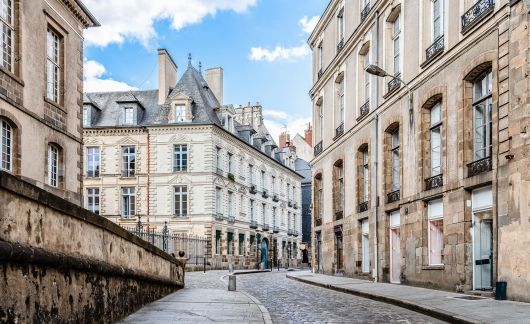 street rennes france side walk