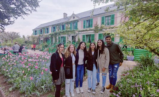 paris students garden visit