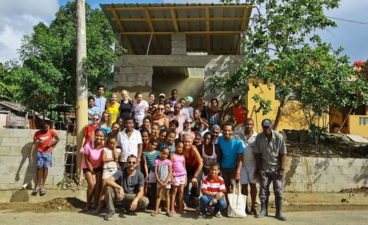 santiago dr large student group in street