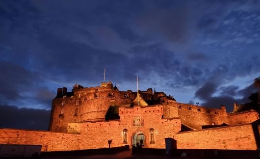 edinburgh castle at night