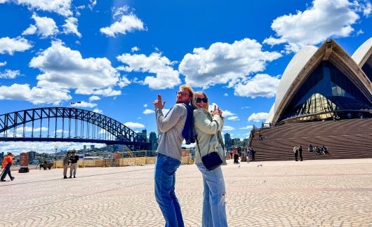 sydney students visiting the opera house posing as secret agents