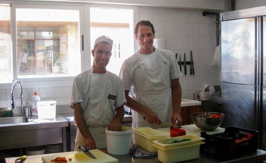 palma-student-intern-hotel-kitchen