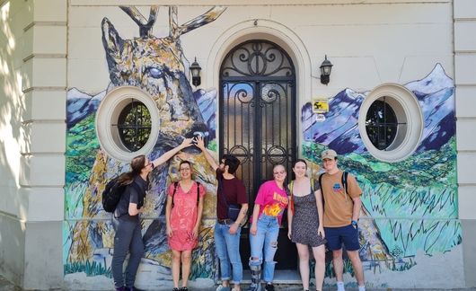 Buenos-aires_students-at-graffiti-tour