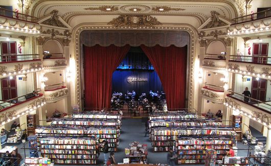 El Ateneo Bookstore