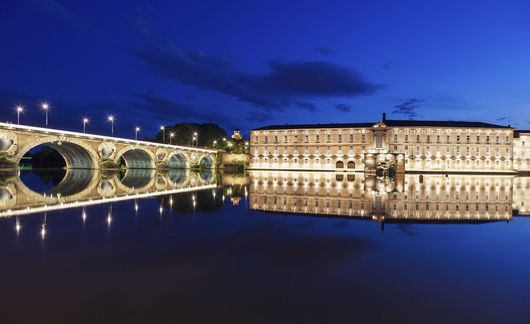 toulouse-pont-neuf-night-reflection