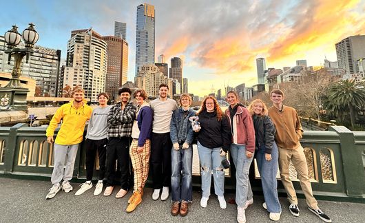 melbourne-students-bridge-sunset
