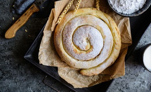 spain_palma-de-mallorca_ensaimada-traditional-spiral-shaped-sweet-pastry.jpg