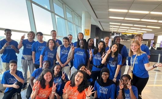 CIEE-shirts-goup-airport