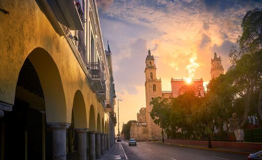 merida-san-idefonso-cathedral-sunrise.jpg