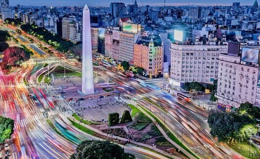 downtown-buenos-aires-at-night.jpg